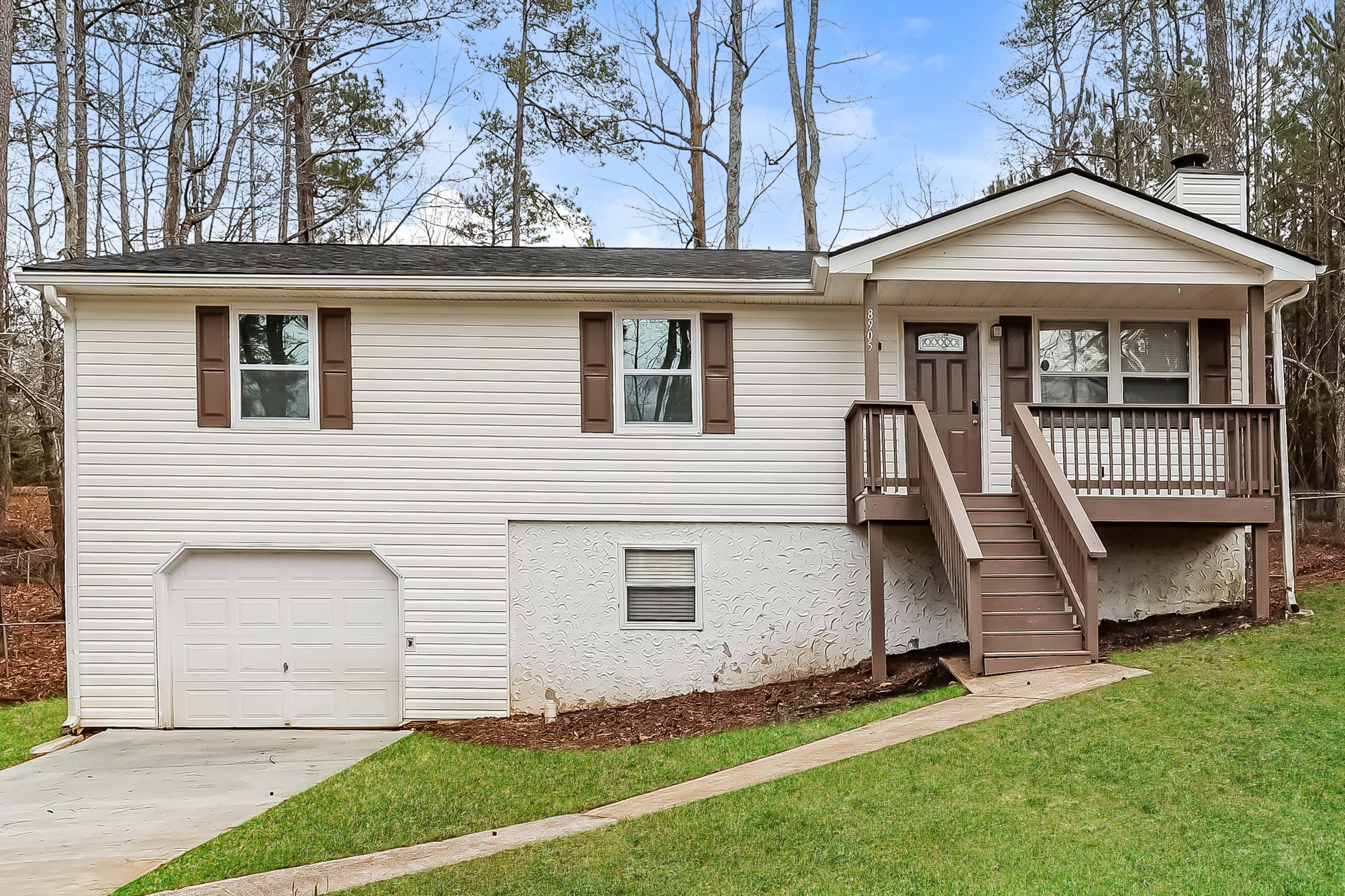 8905 DAERWATER DR WINSTON, GA 30187